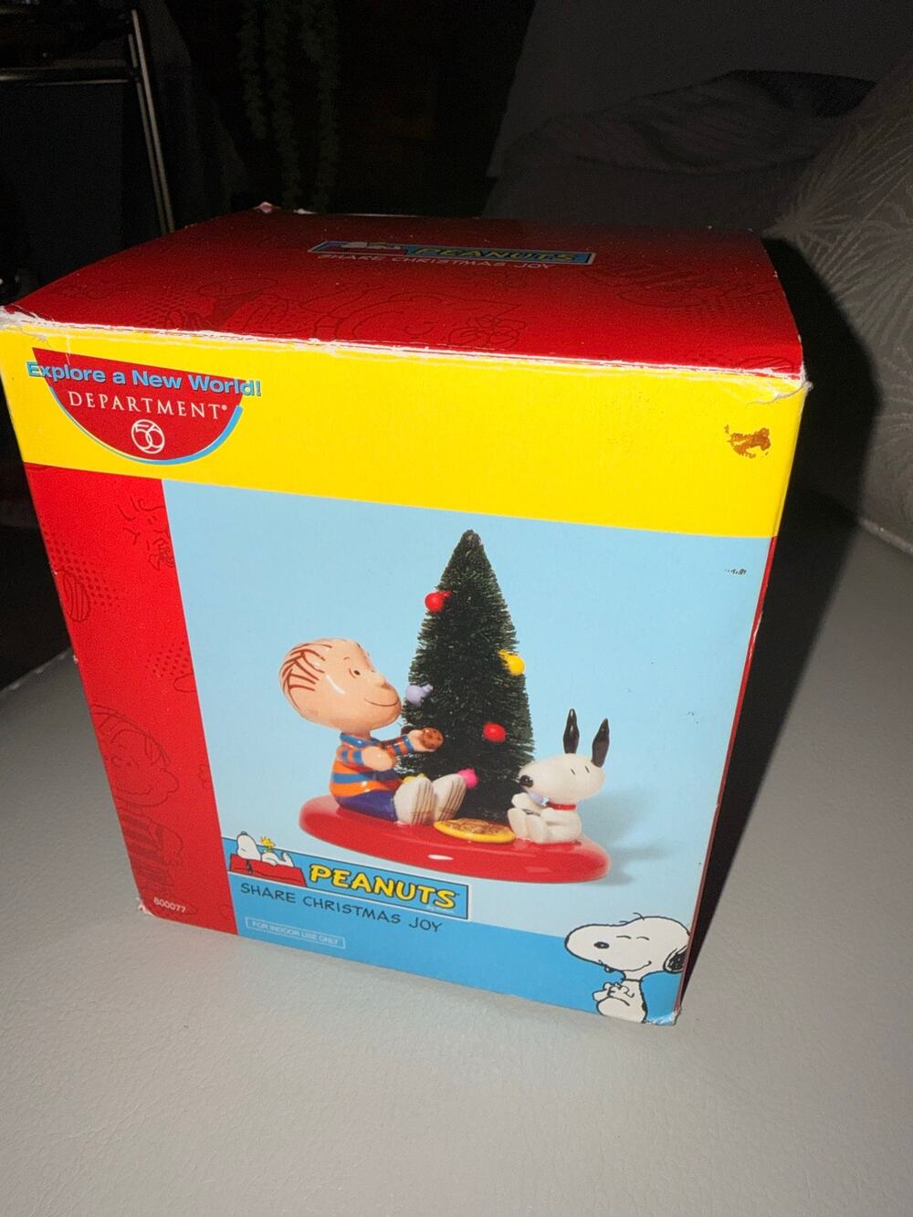 Department 56 Peanuts Share Christmas joy holiday Linus and Snoopy & tree NIB
